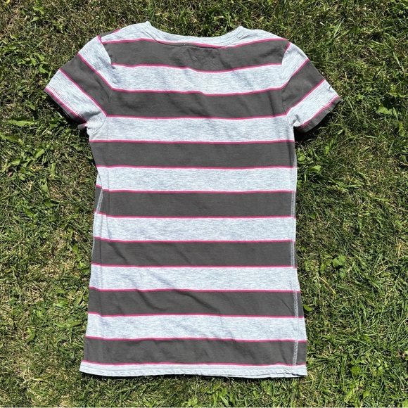 Vtg American Eagle Outfitters Gray Pink Striped Baby Tee Shirt Small Y2K Pocket - Picture 2 of 4